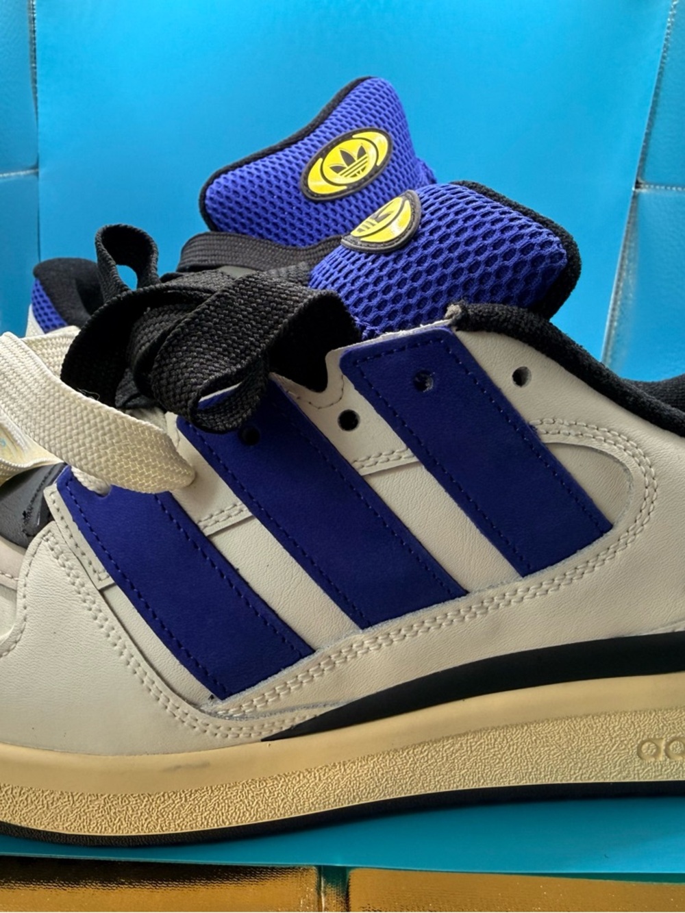 Adidas  Forum2000 Shoes in Off White / Semi Lucid Blue Mens 9 Womens 10